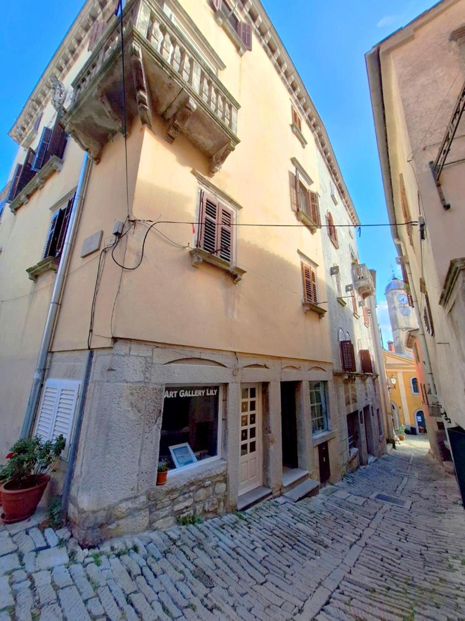 Premium Apartment Ca' San Marco In A Historic Town لابين المظهر الخارجي الصورة